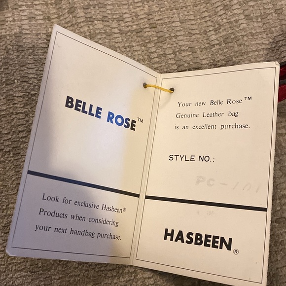 Vintage red leather purse. - Picture 10 of 10